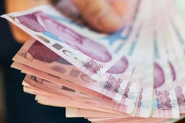 İşçi ve İşveren Tarafları Arasında Yeni Asgari Ücret Üzerine İlk İncelemeler 