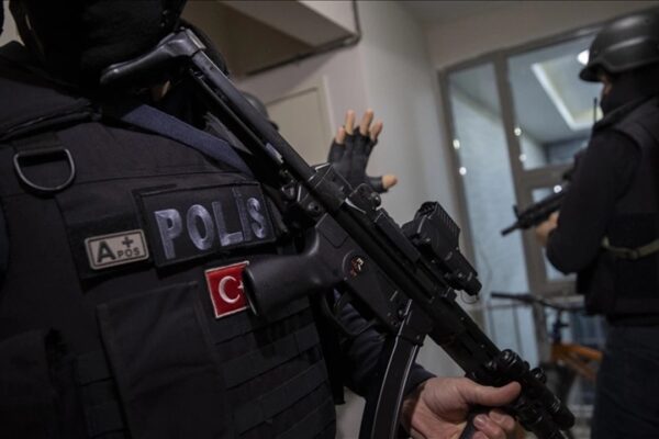İsrail Adına Casusluk Yaptığı İddiasıyla 33 Zanlı Yakalandı
