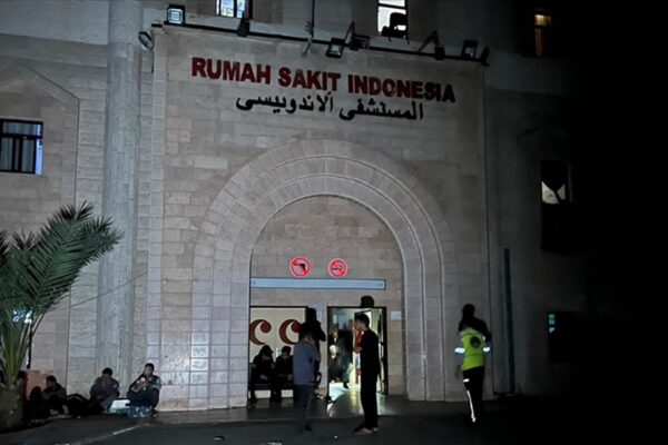 İsrail Askerlerinden Endonezya Hastanesine Baskın