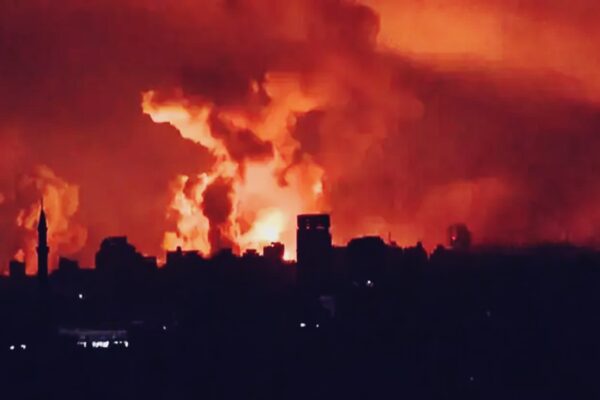 İsrail, Gazze Şeridi’ni Gece Boyunca Bombalamaya Devam Etti