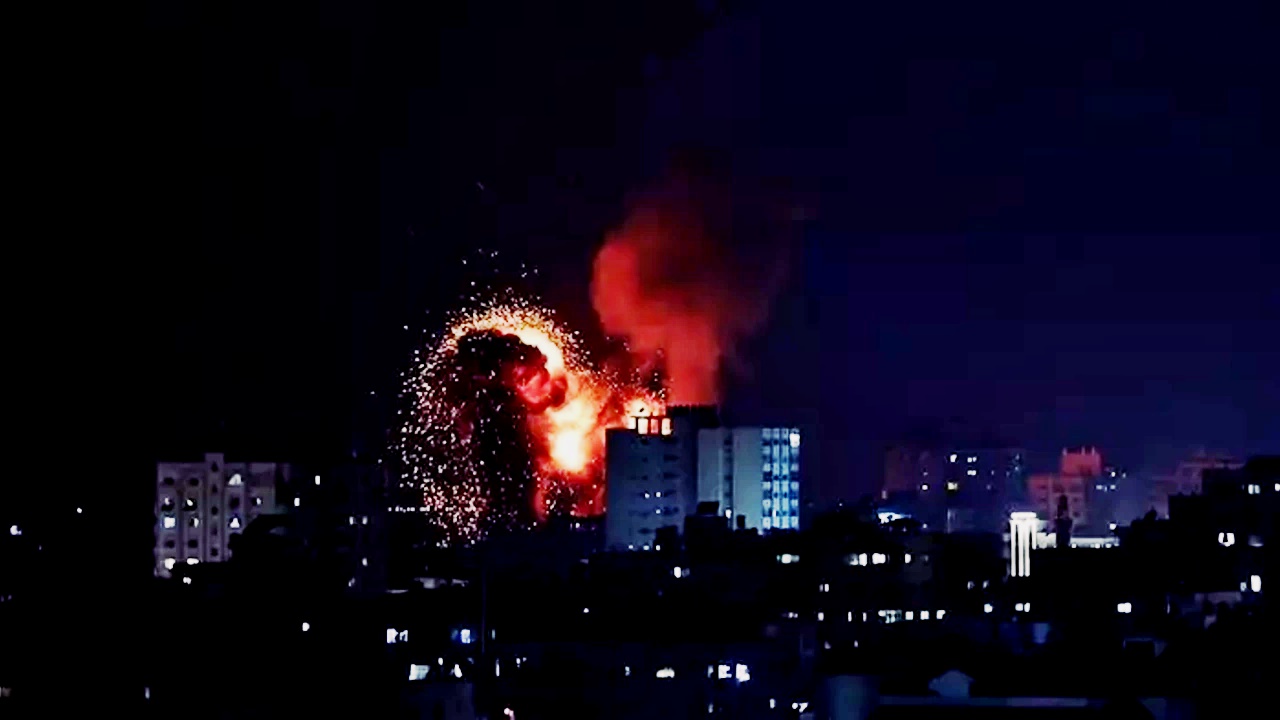 İsrail gece boyunca gazzeyi bombaladı