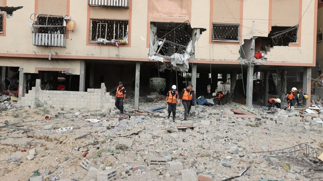 İsrailin gazzeye saldırılarında 232 kişi Öldü