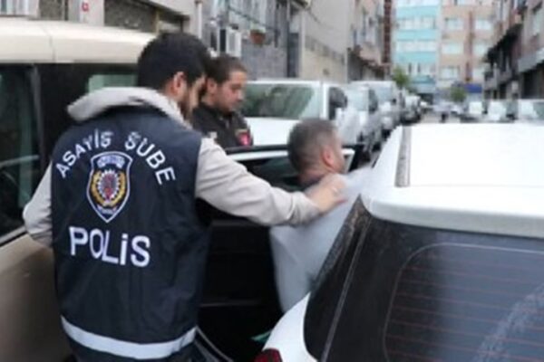 İstanbul Emniyeti Turistleri Hedef Alan Suç Şebekesini Çökertti