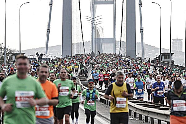 İstanbul Maratonu’na Yabancı Atletler Damga Vurdu