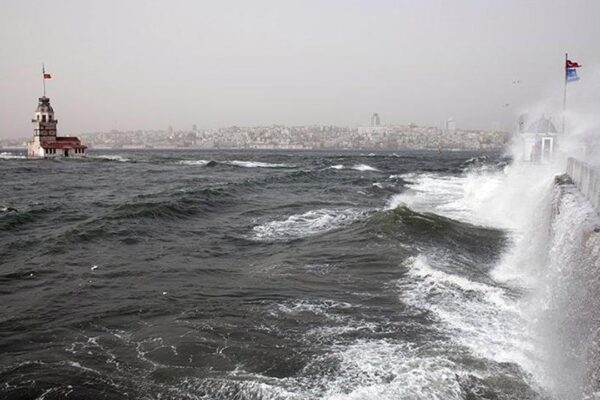 İstanbul Valiliği Marmara Denizi’nde Etkili Olacak Fırtına İçin Dikkat Çağrısı Yaptı