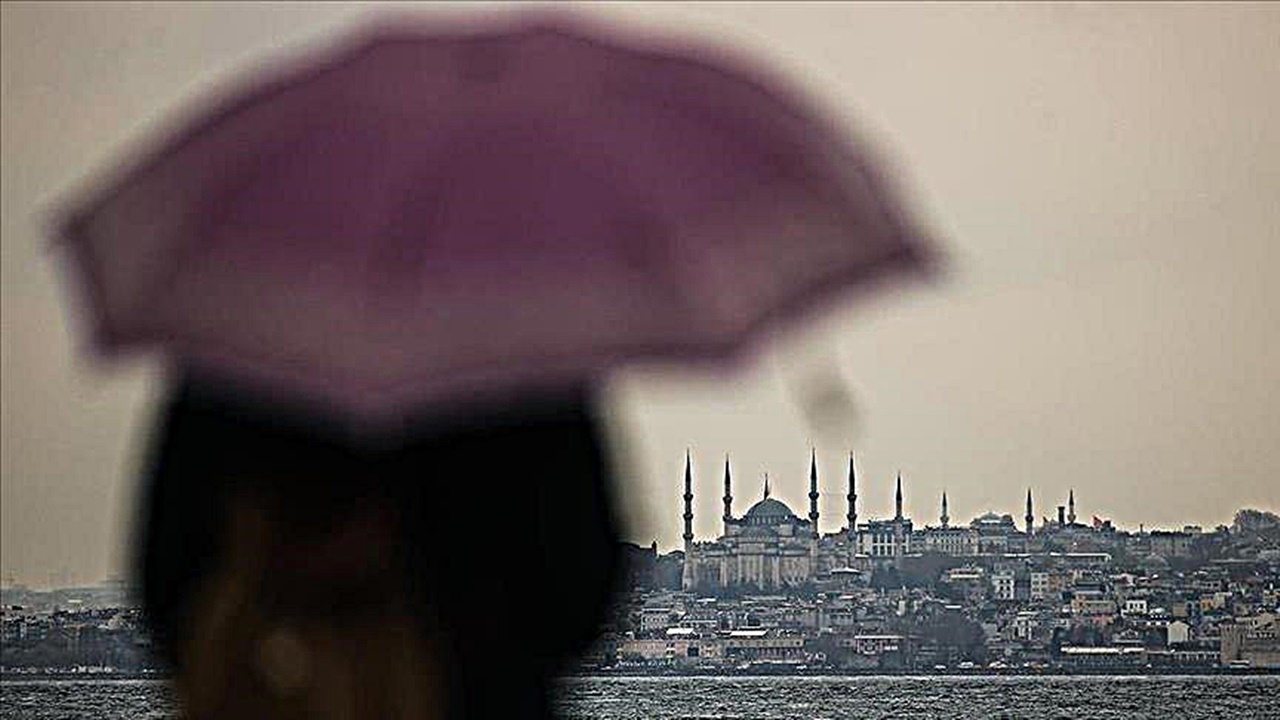 İstanbul valiliğinden kuvvetli sağanak uyarısı yaptı
