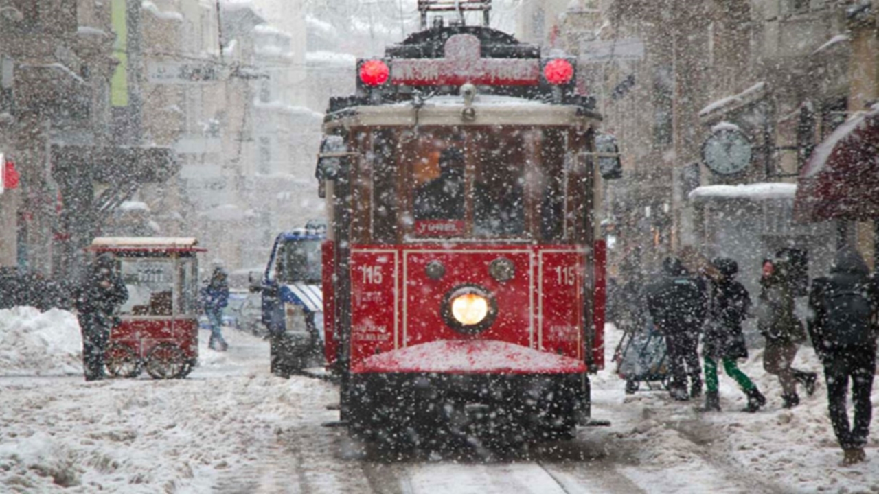 İstanbul’a Lapa Lapa Kar Yağacak!