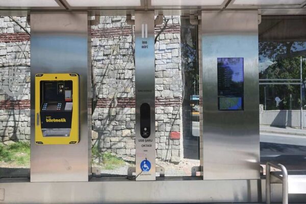 İstanbul’da Akıllı Otobüs Durakları İBB Meclisi’nde Gündemde