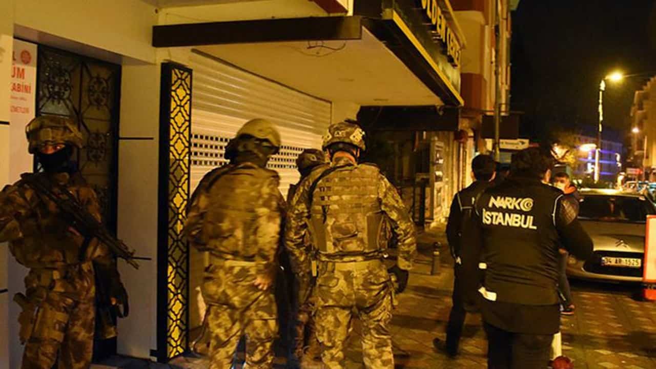 İstanbulda büyük narkotik operasyon 245 Şüpheli gözaltına alındı