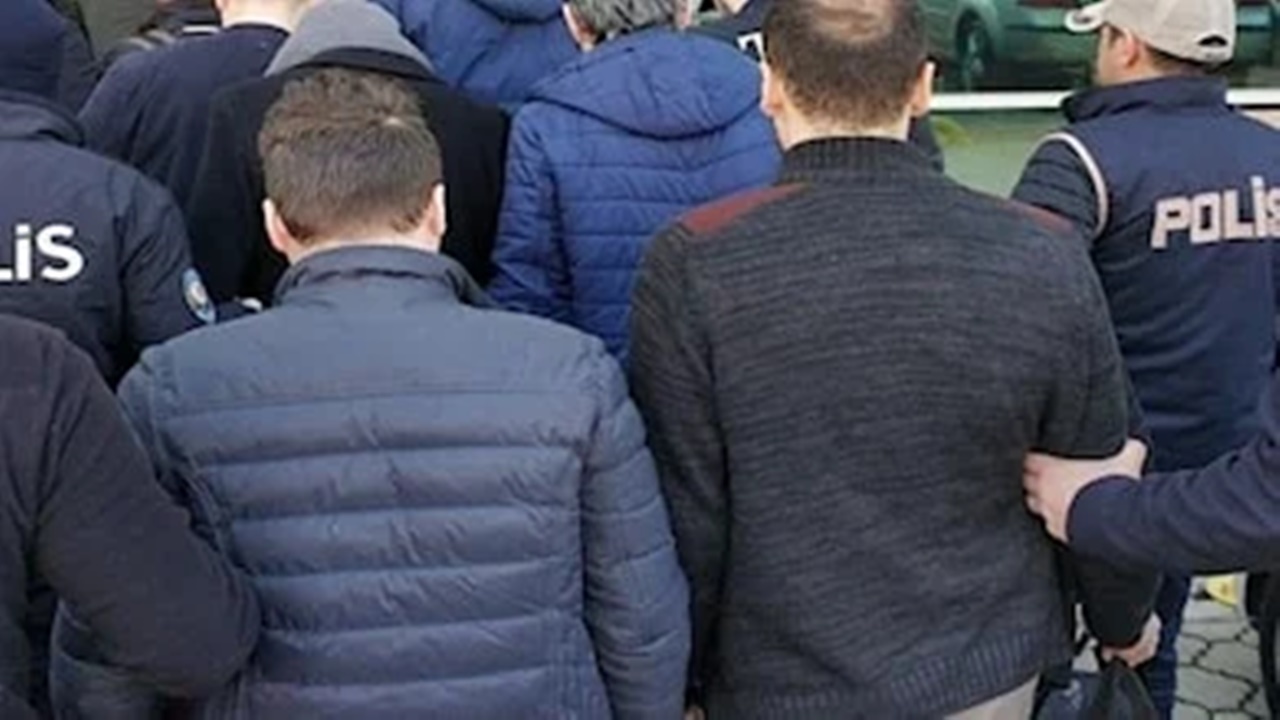 İstanbulda mlkp terör Örgütüne karşı operasyon 12 Şüpheli gözaltında