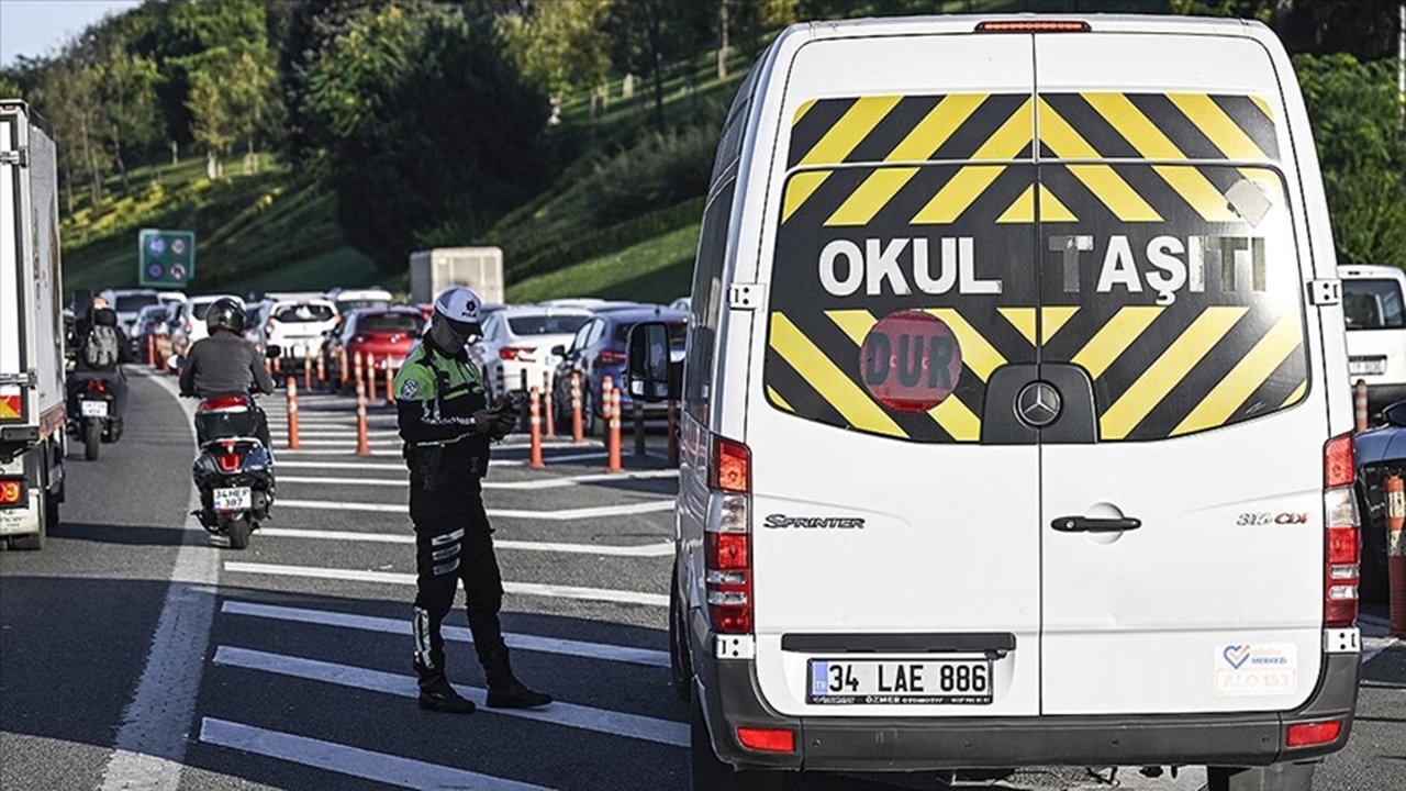İstanbulda okul servis araçlarına yoğun denetim