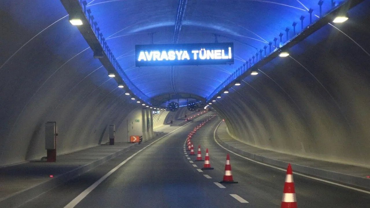 İstanbulluları yakından İlgilendiriyor trafiğe kapatıldı