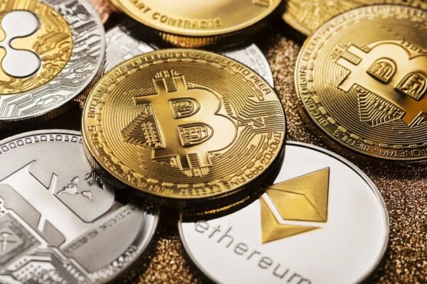 İşte Yükselişe Geçecek 10 Altcoin: Açıklama Geldi