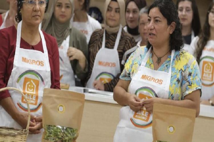İzmir bergamada kınalı bamya tanıtımı