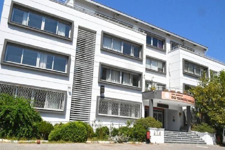 İzmir karabağlarda okullara bakım