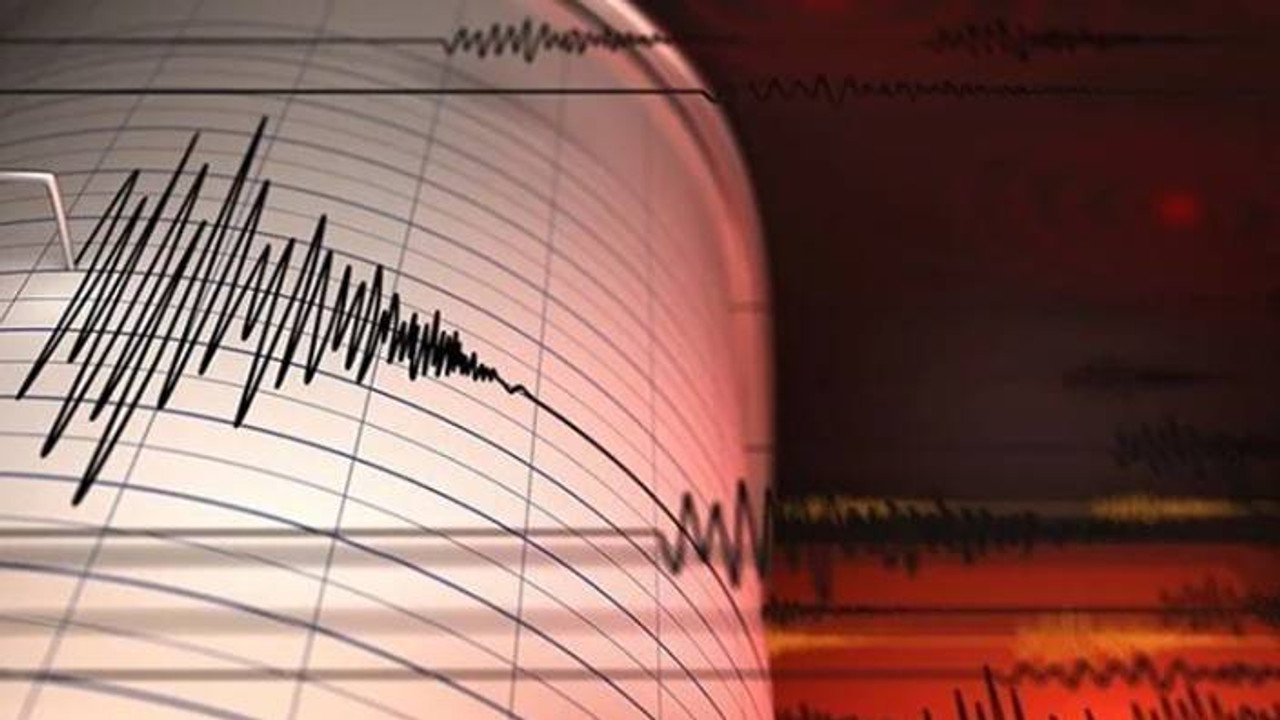 İzmir’de Deprem Oldu