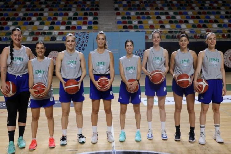 İzmitli periler yeni döneme hazırlanıyor