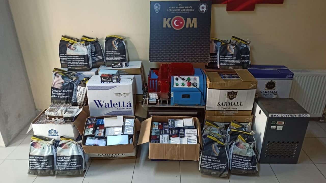 İzmitte kaçak sigara operasyonu 53380 filtreli sigara kağıdı ele geçirildi