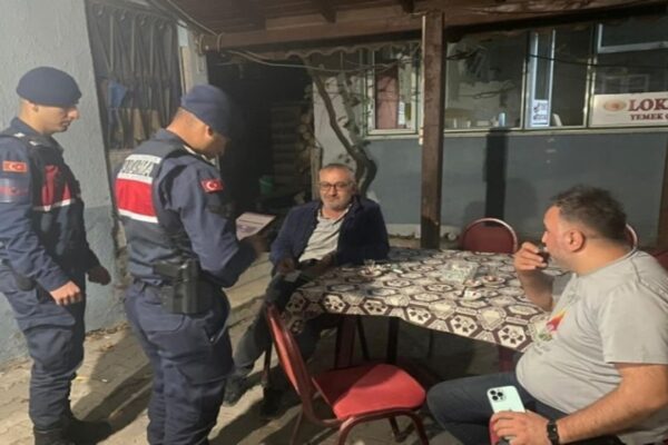 Jandarma Ekipleri Yasa Dışı Bahis Ve Kumar Operasyonu Gerçekleştirdi