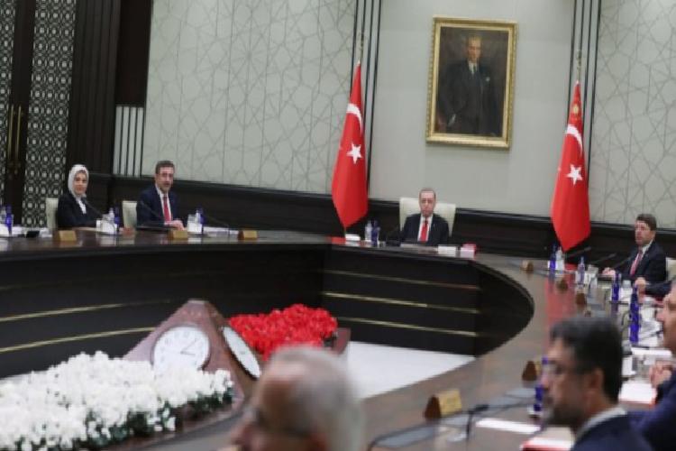 kabine bugün ağır gündemle toplanıyor