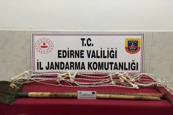 Edirne’de Kaçak Kazı Yapan 4 Şüpheli Suçüstü Yakalandı