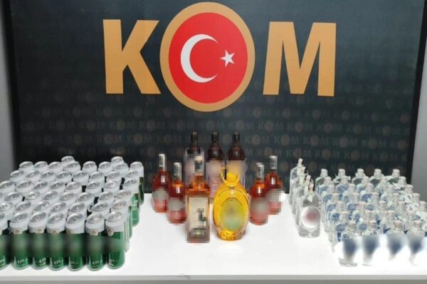 Kaçakçılık Operasyonlarında 3 Kişi Tutuklandı