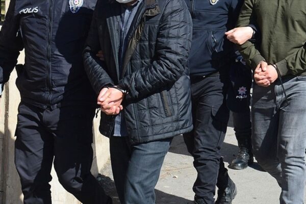 Kaçakçılık Ve Fetö Operasyonlarında 29 Şüpheli Yakalandı
