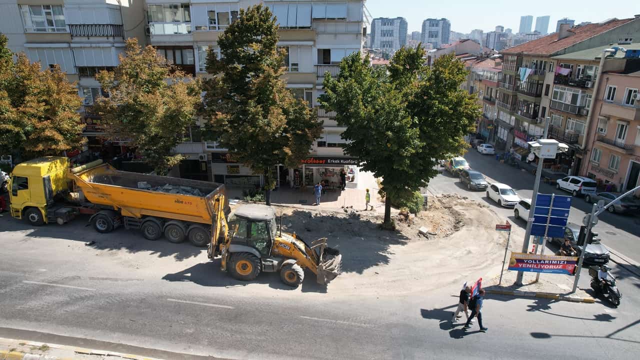 kadıköy acıbadem caddesinde yenileme Çalışmaları başladı