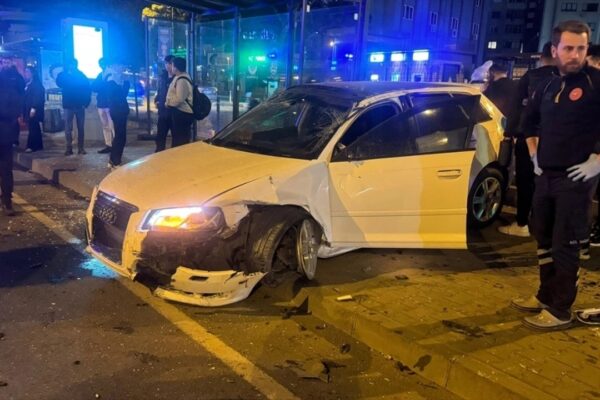 Kadıköy’de Zincirleme Trafik Kazası: 1 Yaralı