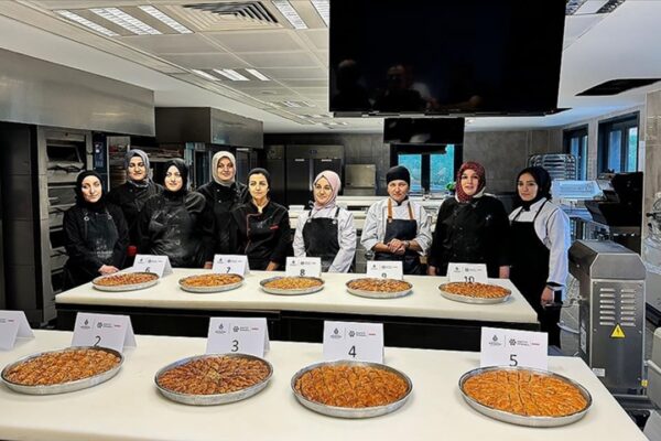 Kadın Ustalardan En İyi Baklava Yarışı