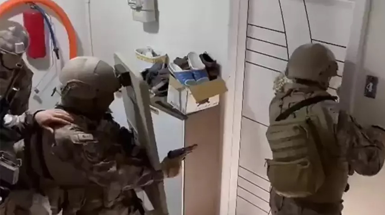 kafes operasyonları sürüyor bulutlar Çetesi Çökertildi