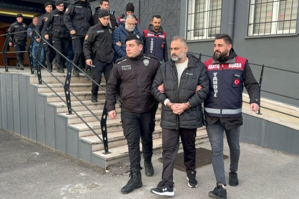Kar Payı Dolandırıcılığında 3 Tutuklama