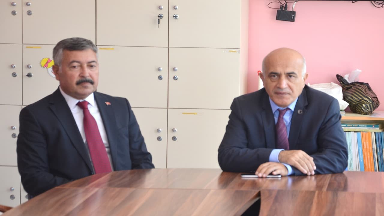karamürsel kaymakamı canbaba okul müdürleriyle buluştu