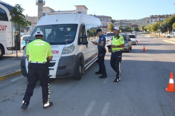 Karamürsel’de Okul Servisi Denetimleri Hız Kesmiyor!