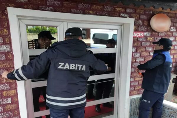 Karasu’da 8 Gazino Ve 1 Restoran Mühürlendi