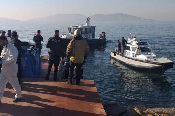 Kartal Sahilinde Ceset Bulundu