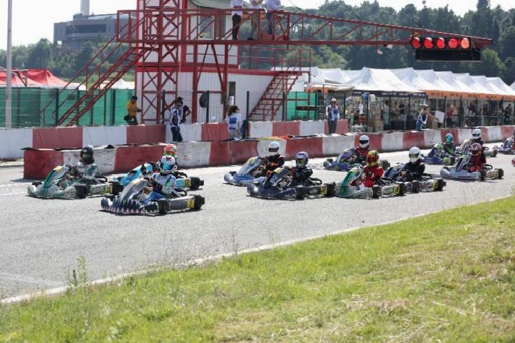 kartingte 3 ayak tamamlandı