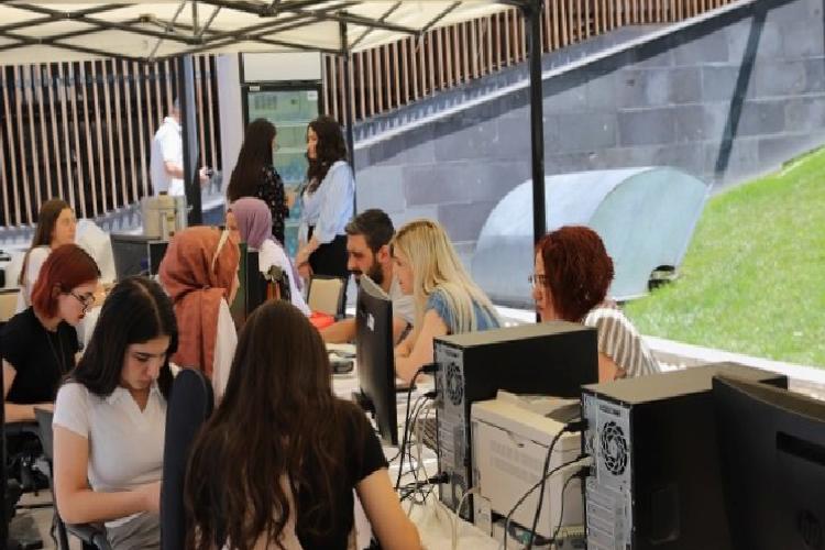 kaymekten üniversite adaylarına tam takviye