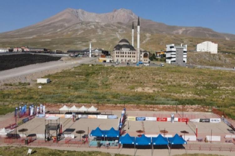 kayseri erciyeste plaj voleyboluna geri sayım