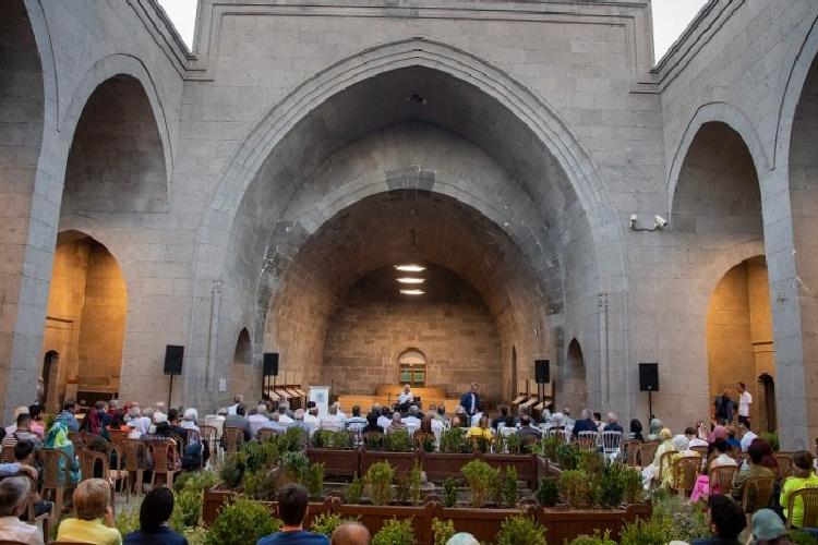 kayseri protokolü eyvan sohbetlerinde