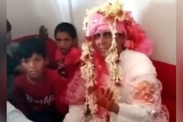 Kel Olduğu Anlaşılınca Damat Gelin Tarafından Dayak Yedi