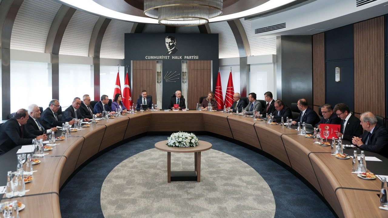 kemal kılıçdaroğlu bazı chpli milletvekilleri İle görüştü