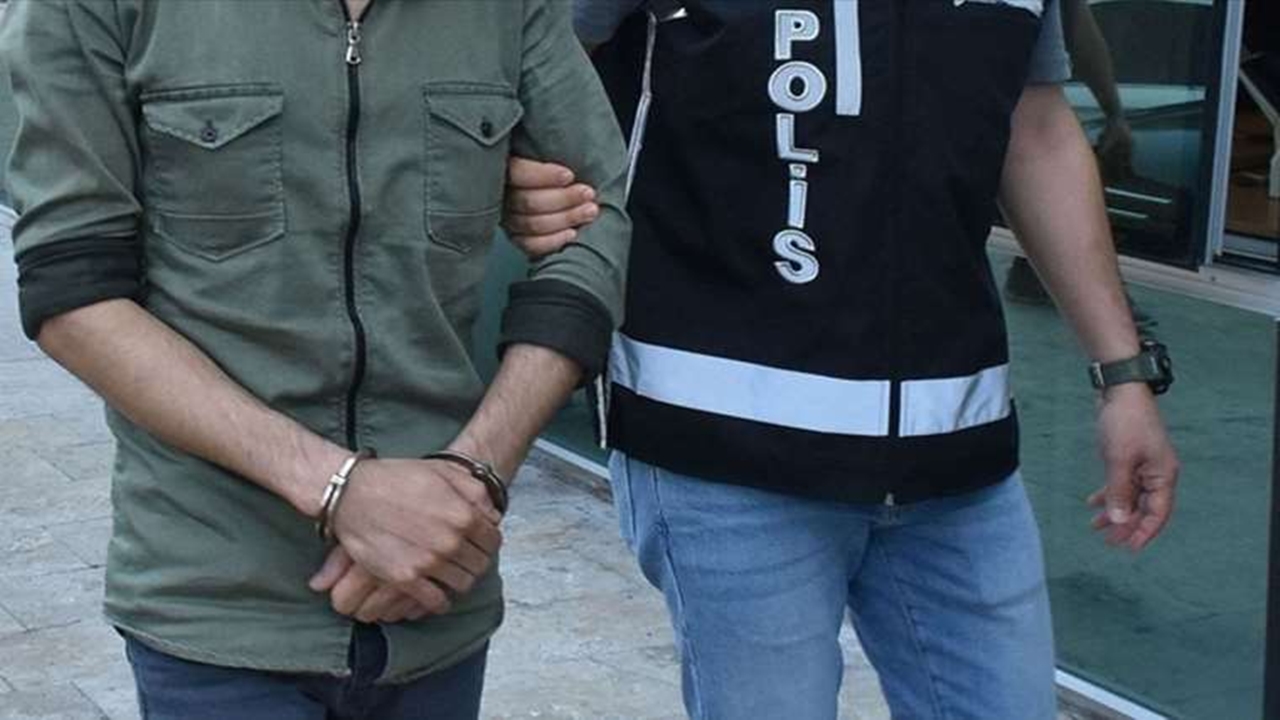 kendini polis olarak tanıtan suçlu yakalandı