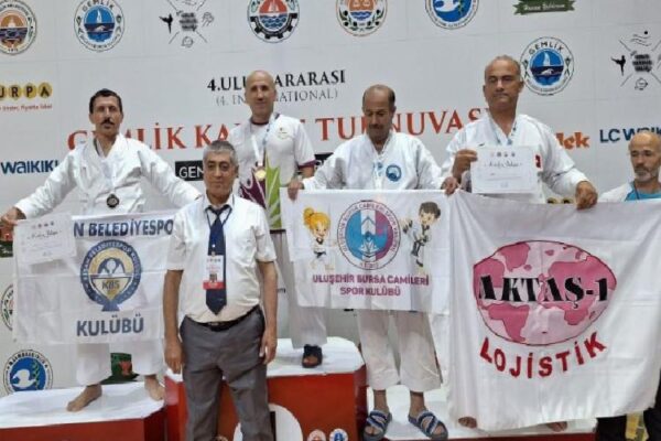 Keşanlı karatecilerden Gemlik derecesi