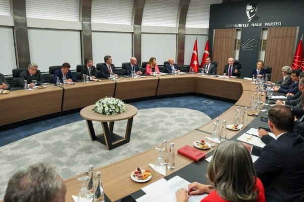 Kılıçdaroğlu’nun Milletvekili Mesaisi Sürüyor