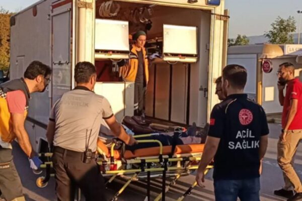 Kimyasal Maddeden Zehirlendiği Şüphelenen 12 Kişi Tedavi Altına Alındı
