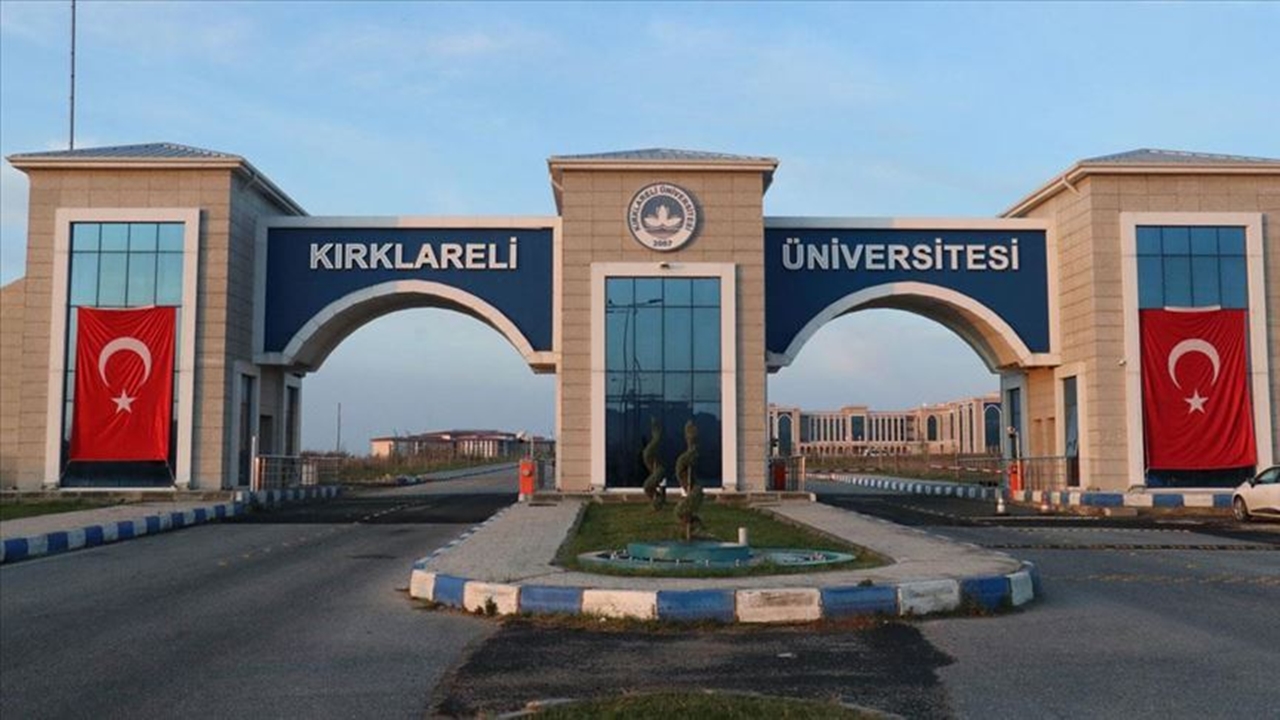 Kırklareli Üniversitesi Rektörü İl Müftüsü İle Görüştü