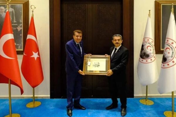 Kırklareli Valisi Birol Ekici Ahilik Haftası Etkinlikleri Kapsamında Esnaf Odalarını Ziyaret Etti