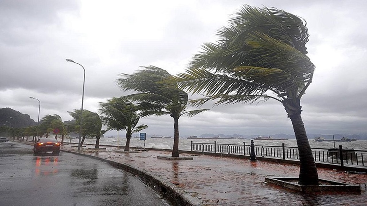 kırklareli ve İstanbul yarın fırtınalı hava nedeniyle uyarıldı