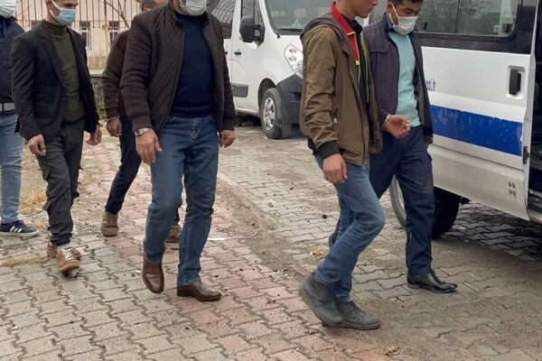 Kırklareli’nde 739 Düzensiz Göçmen Yakalandı